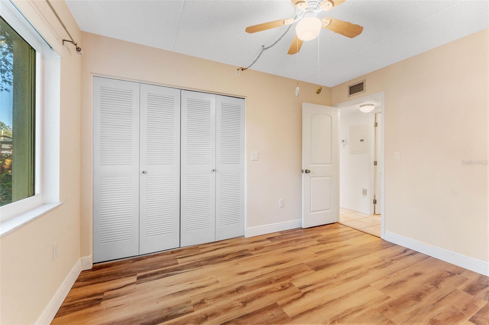 Image 25 of 38 For 219 Cypress Court 219