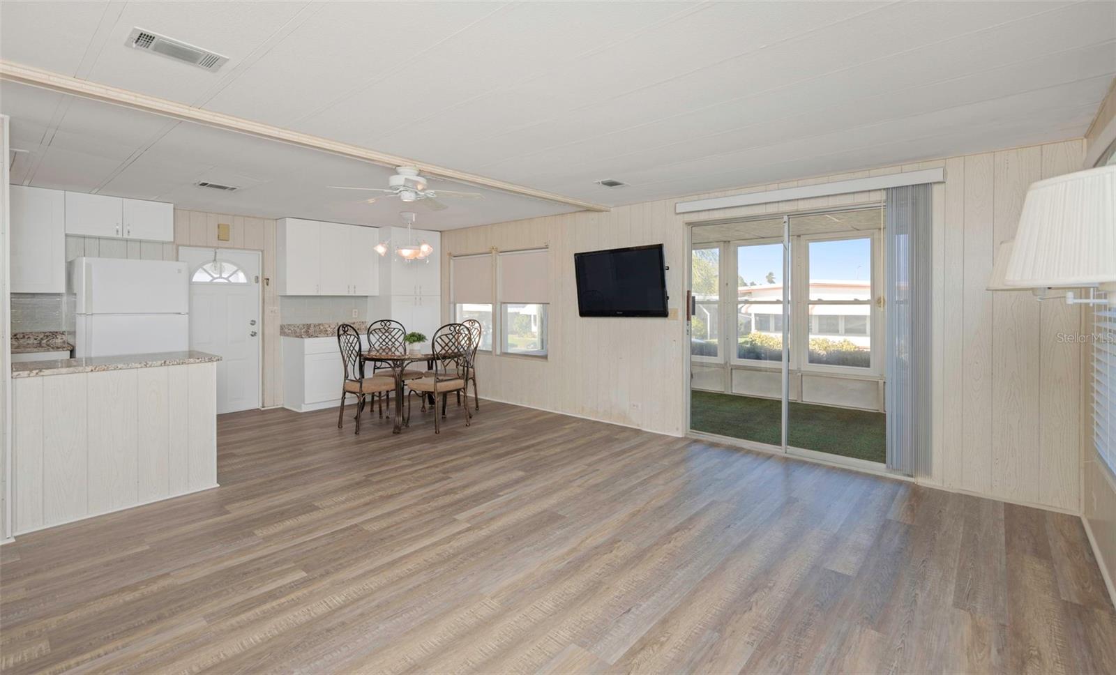 Image 16 of 45 For 39820 Us Highway 19 N 99