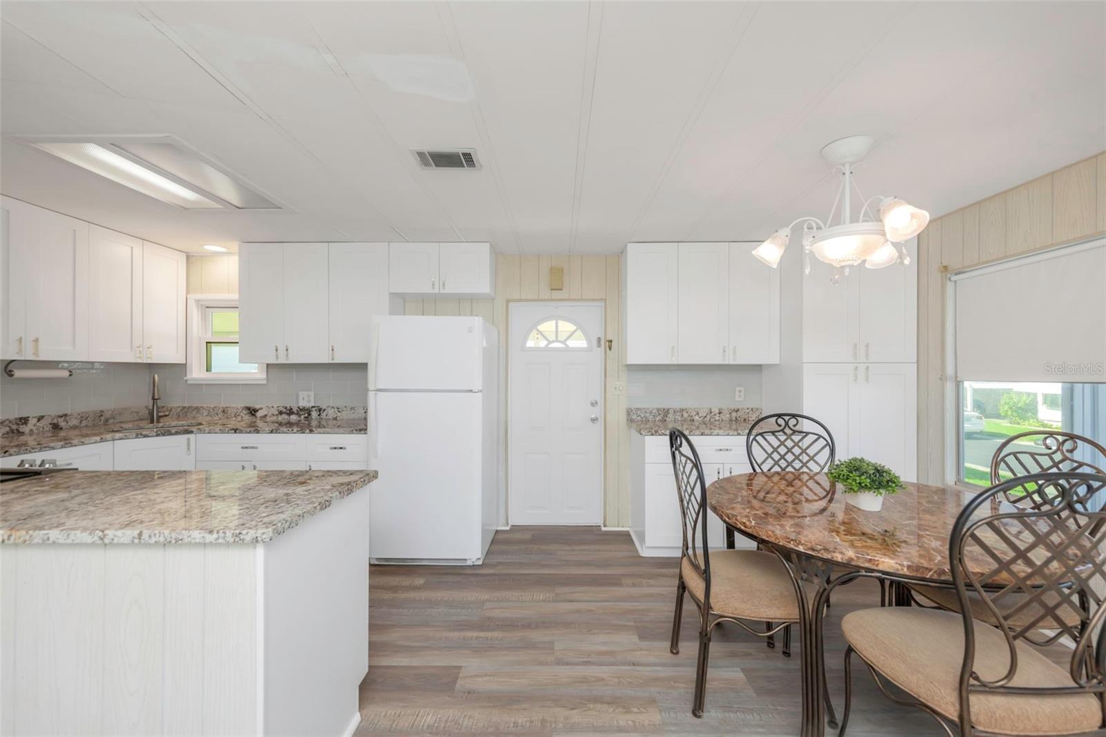 Image 7 of 45 For 39820 Us Highway 19 N 99