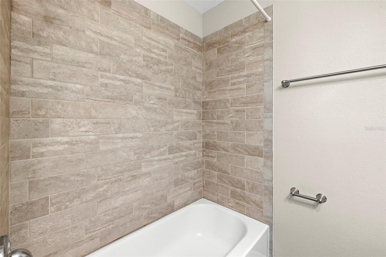 Image 12 of 37 For 5721 18th Avenue S