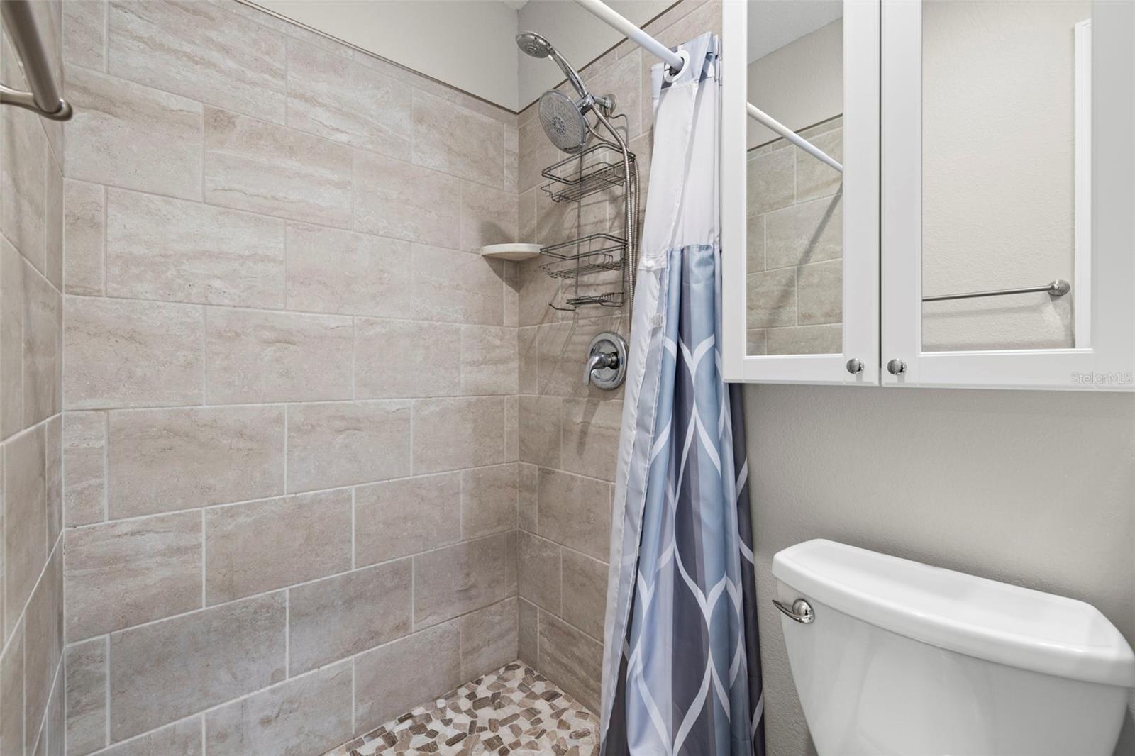 Image 20 of 37 For 5721 18th Avenue S