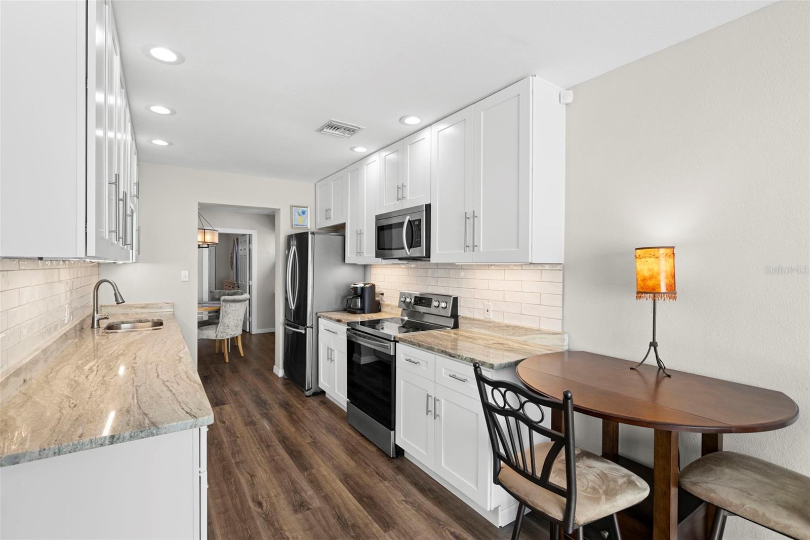 Image 22 of 37 For 5721 18th Avenue S