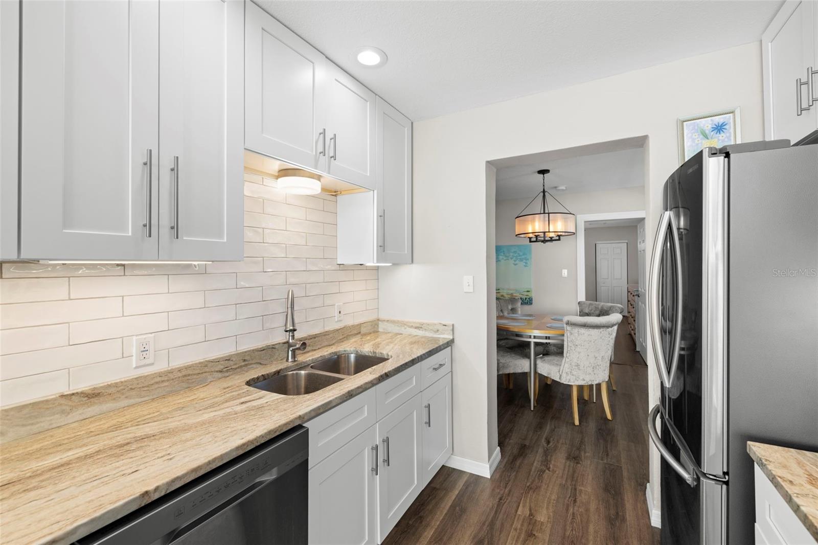 Image 23 of 37 For 5721 18th Avenue S