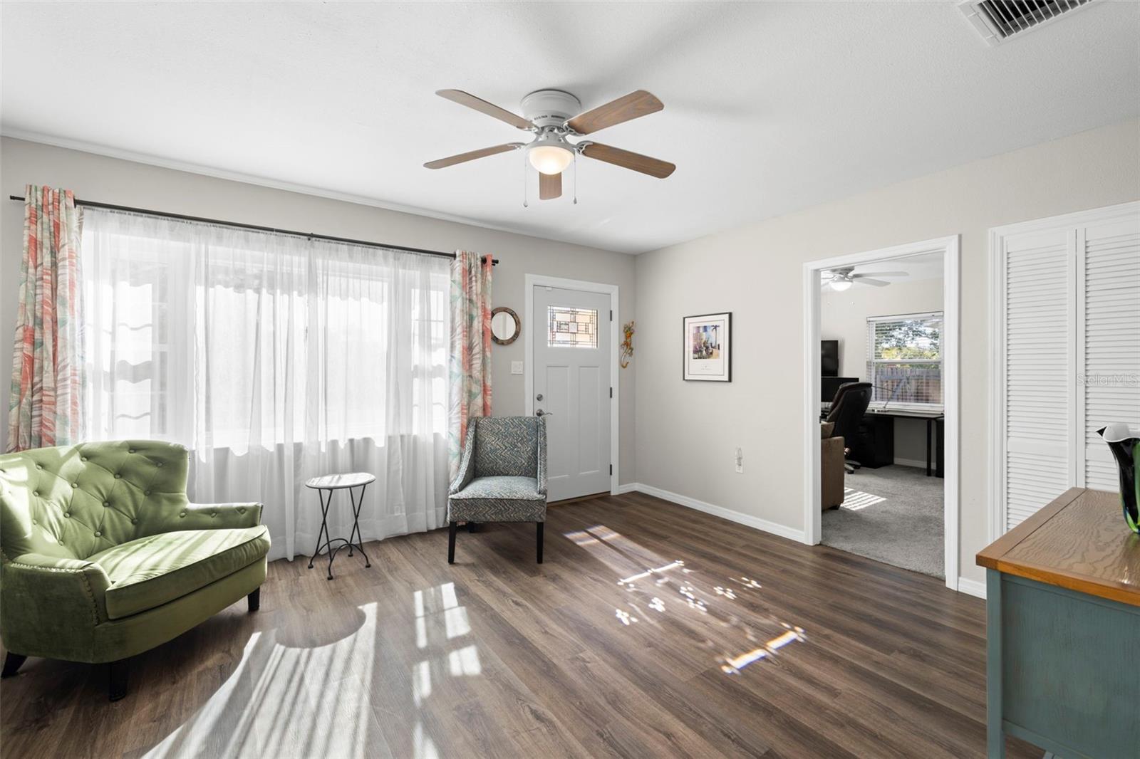 Image 3 of 37 For 5721 18th Avenue S