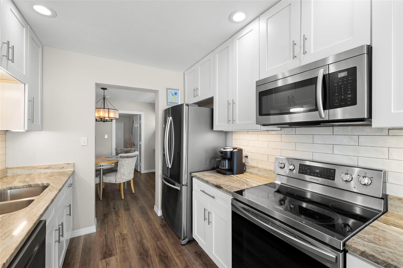 Image 7 of 37 For 5721 18th Avenue S