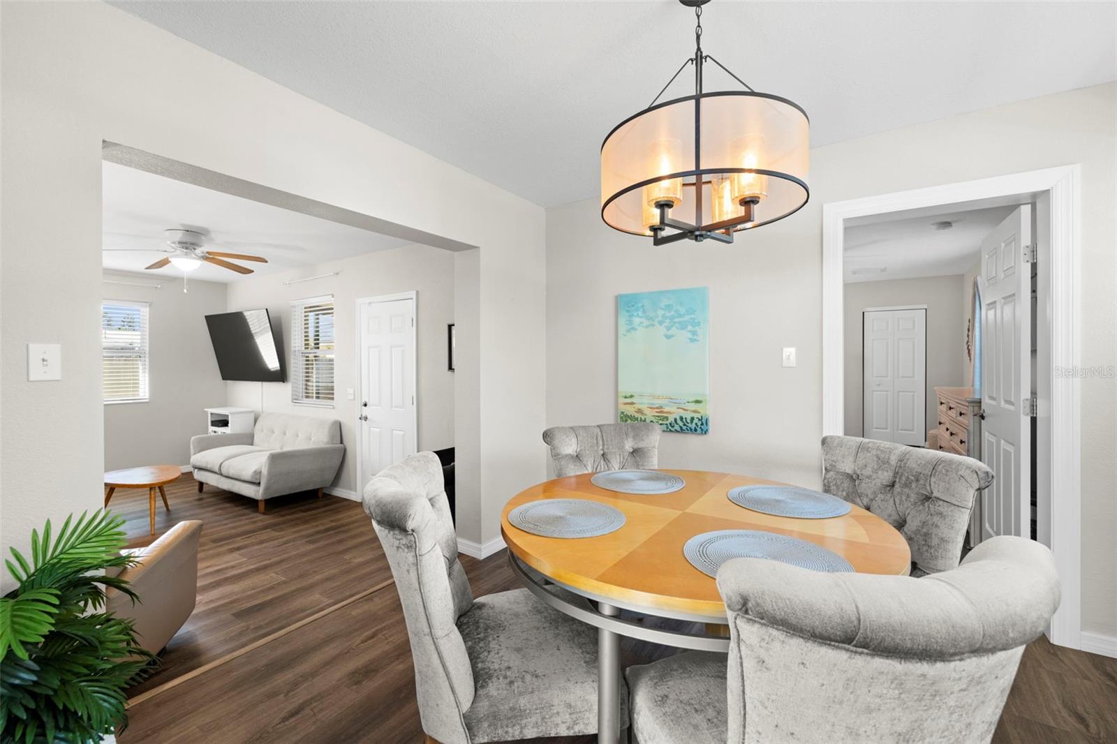 Image 8 of 37 For 5721 18th Avenue S