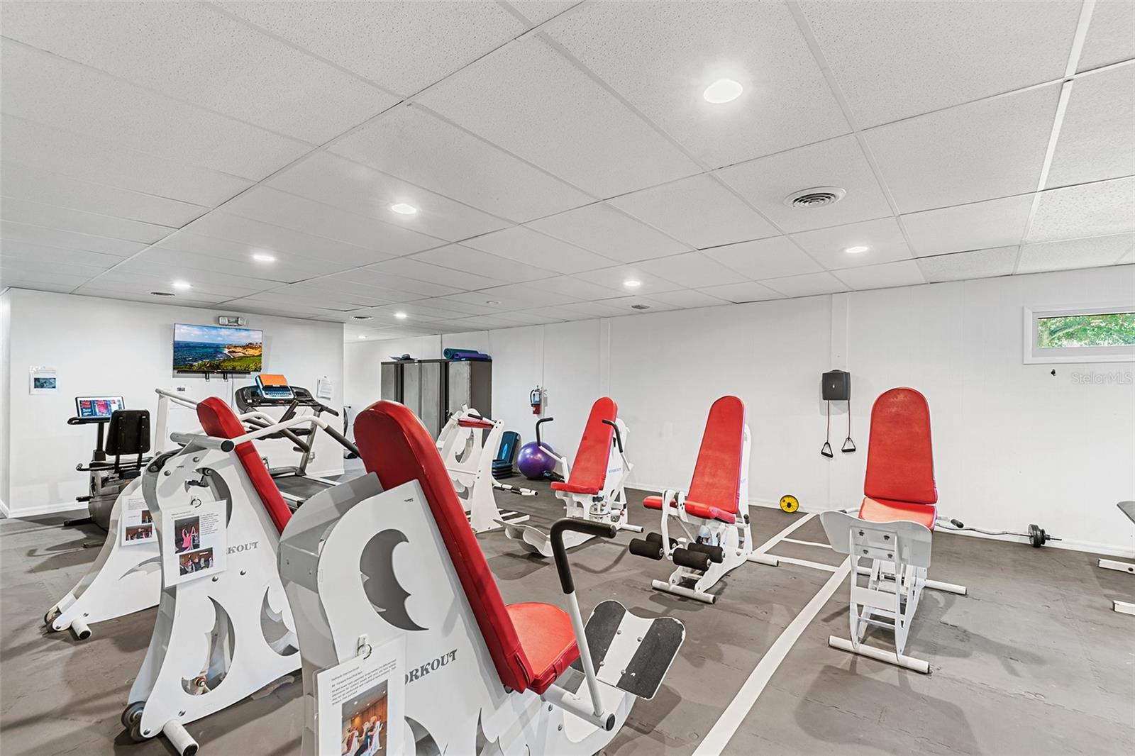 Image 23 of 28 For 1250 Pinellas Avenue 803