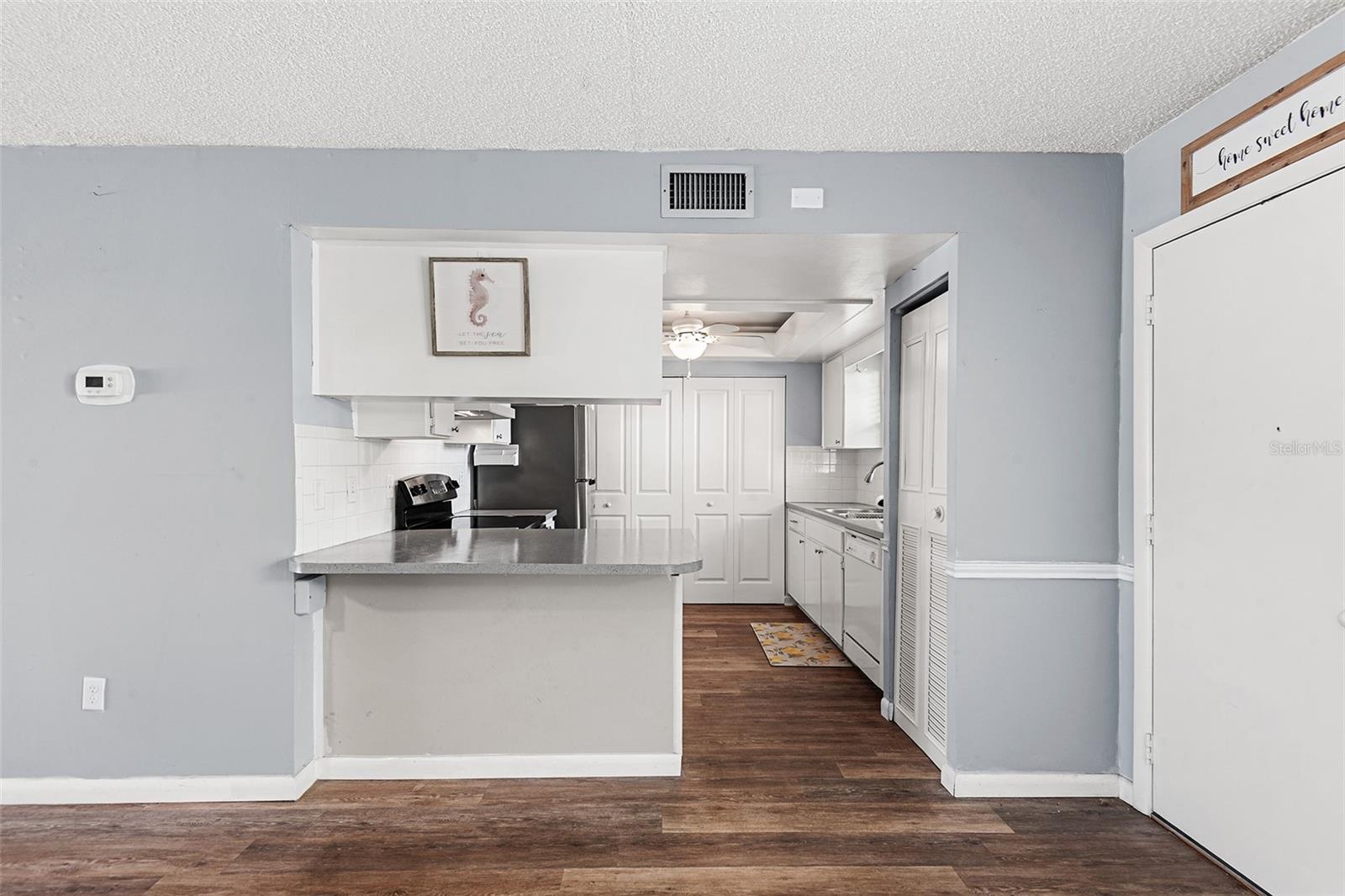 Image 4 of 28 For 1250 Pinellas Avenue 803