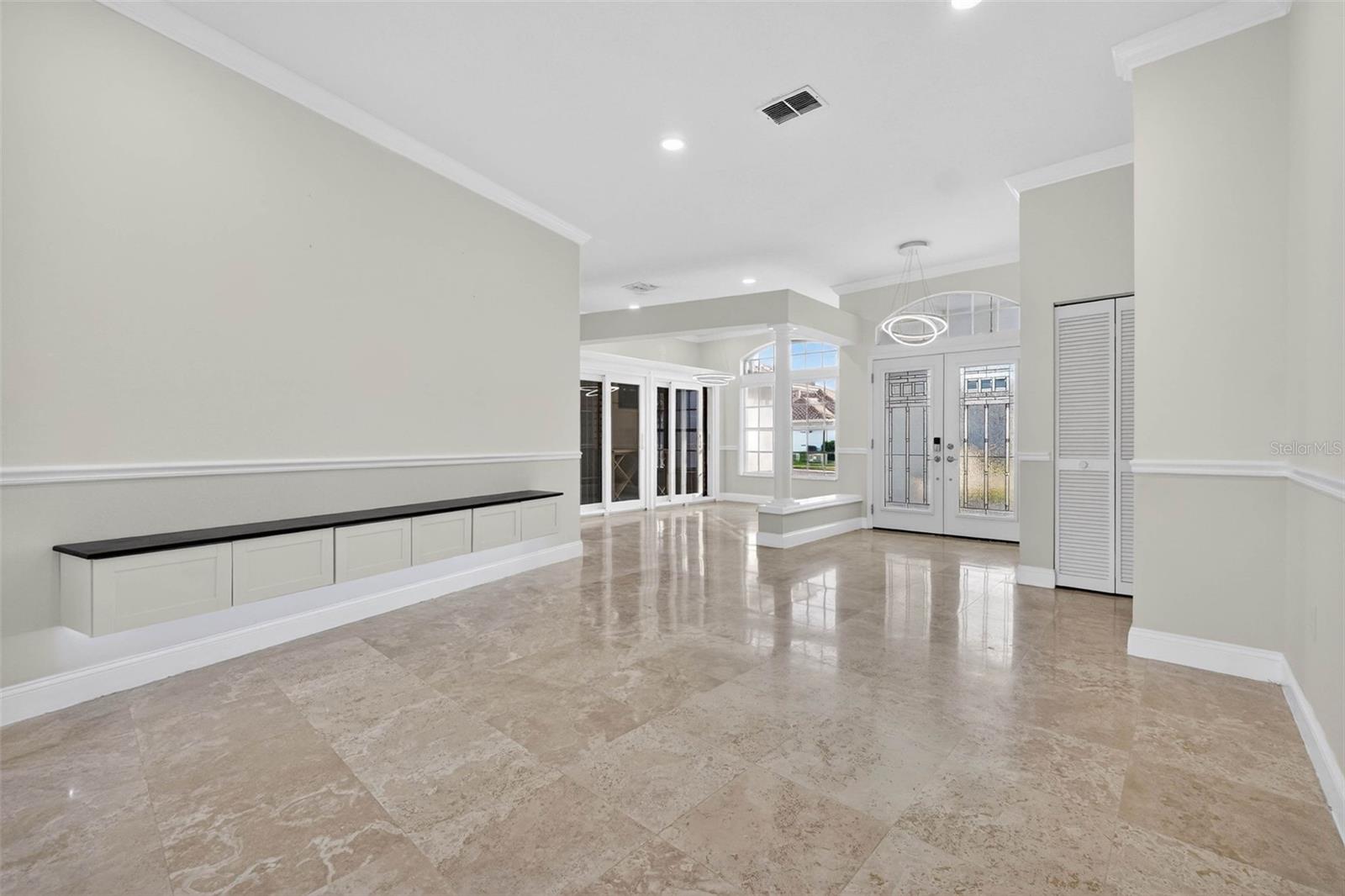 Image 20 of 100 For 1123 Hounds Run