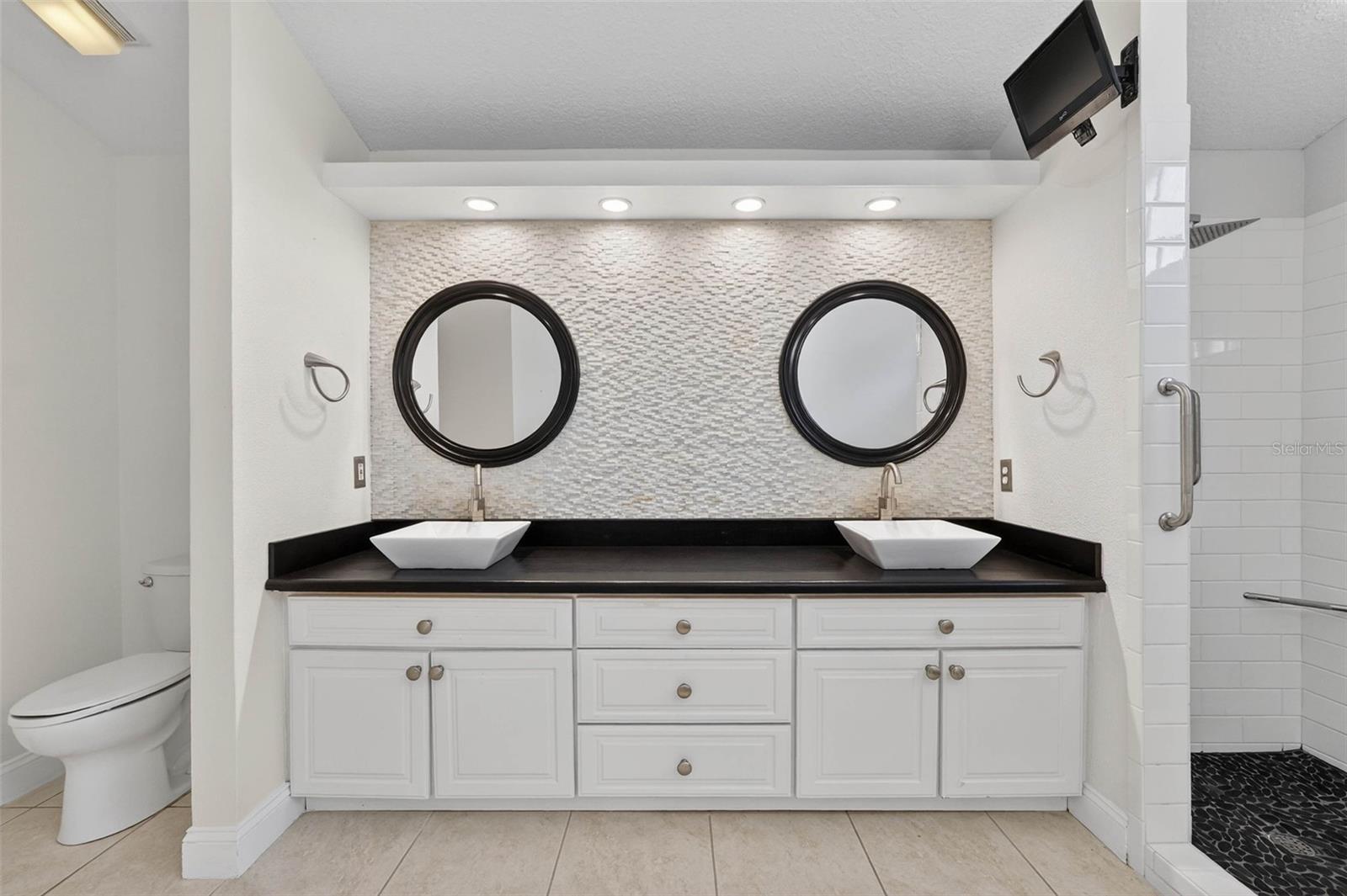 Image 50 of 100 For 1123 Hounds Run