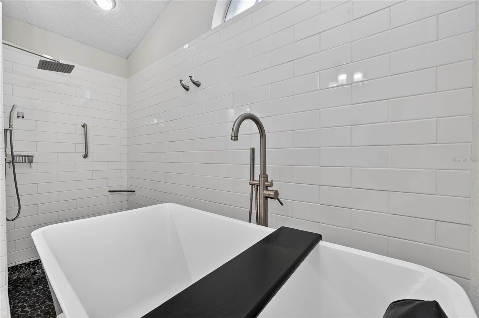 Image 54 of 100 For 1123 Hounds Run