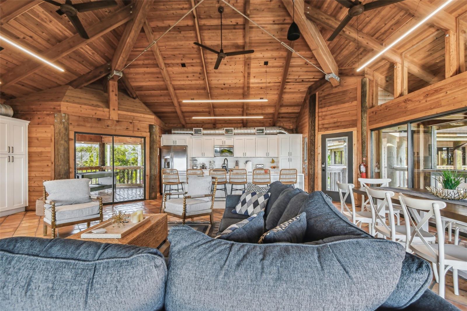 Image 20 of 100 For 7147 La Lenaire Drive