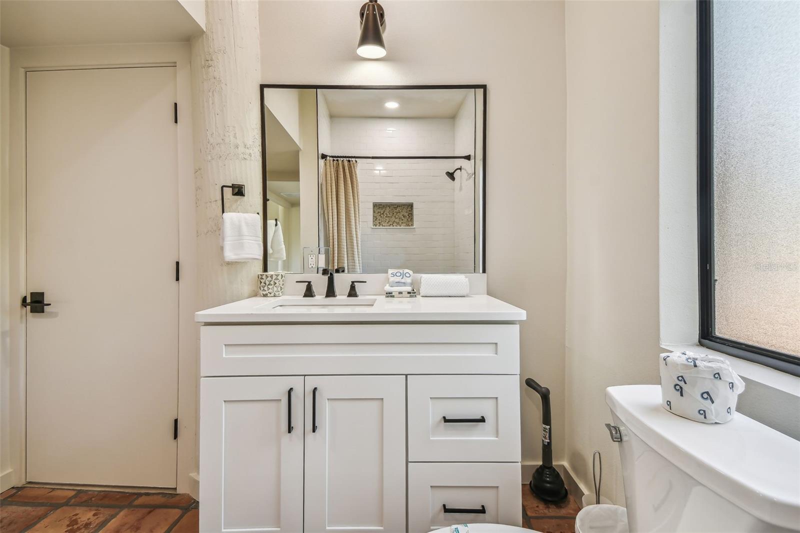 Image 80 of 100 For 7147 La Lenaire Drive