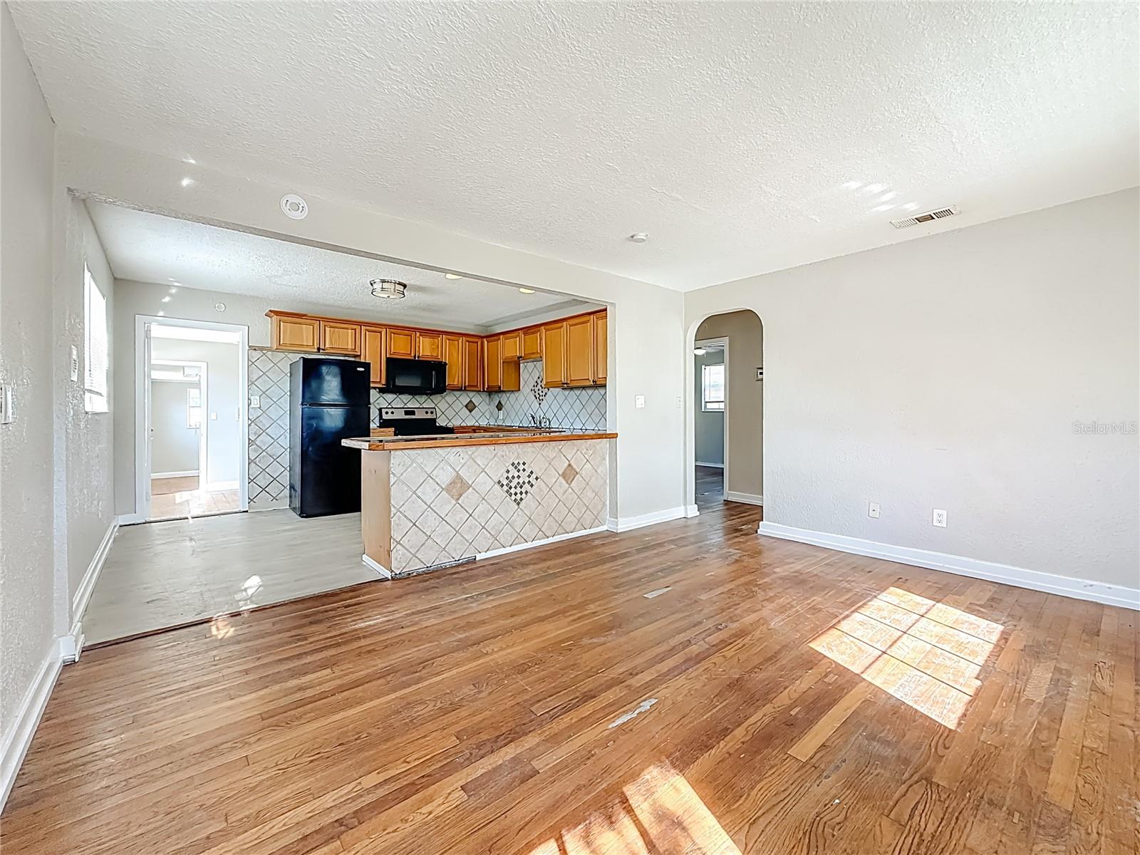 Image 15 of 62 For 6295 3rd Avenue S