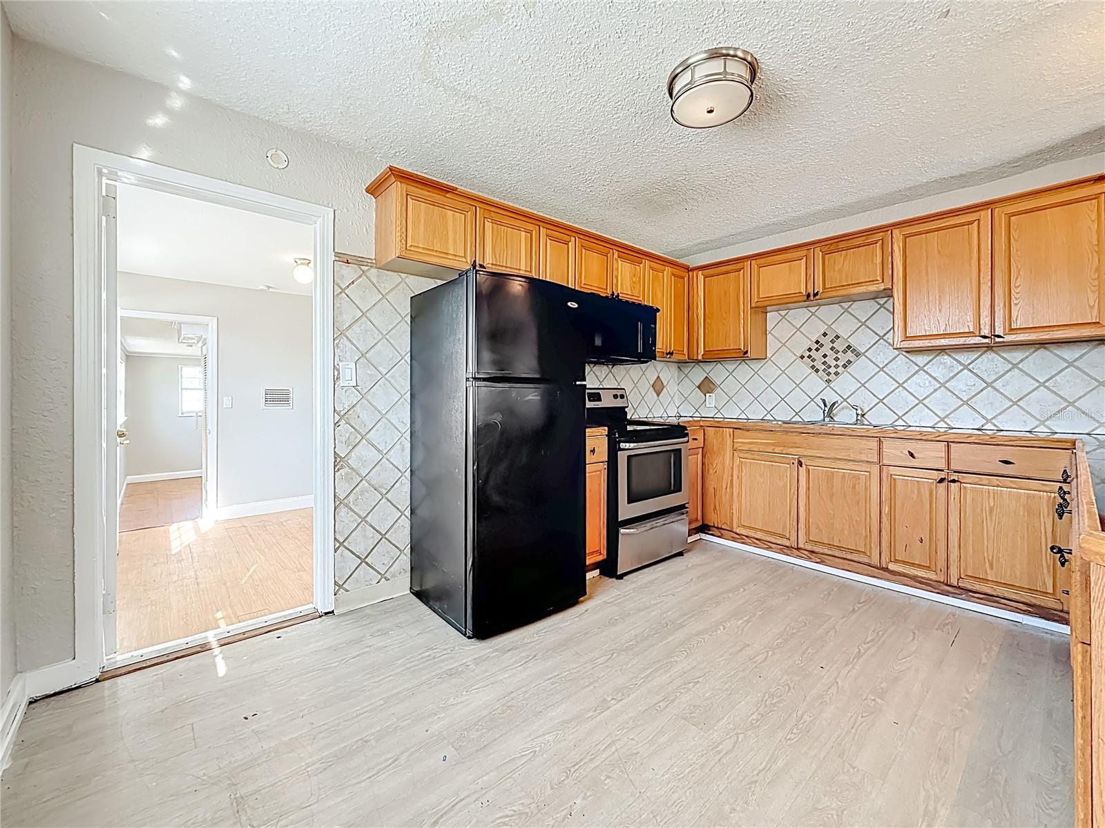 Image 19 of 62 For 6295 3rd Avenue S