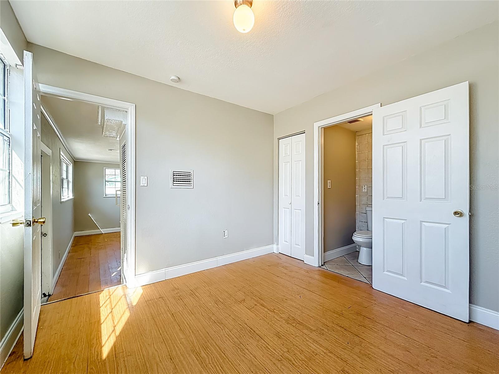 Image 35 of 62 For 6295 3rd Avenue S