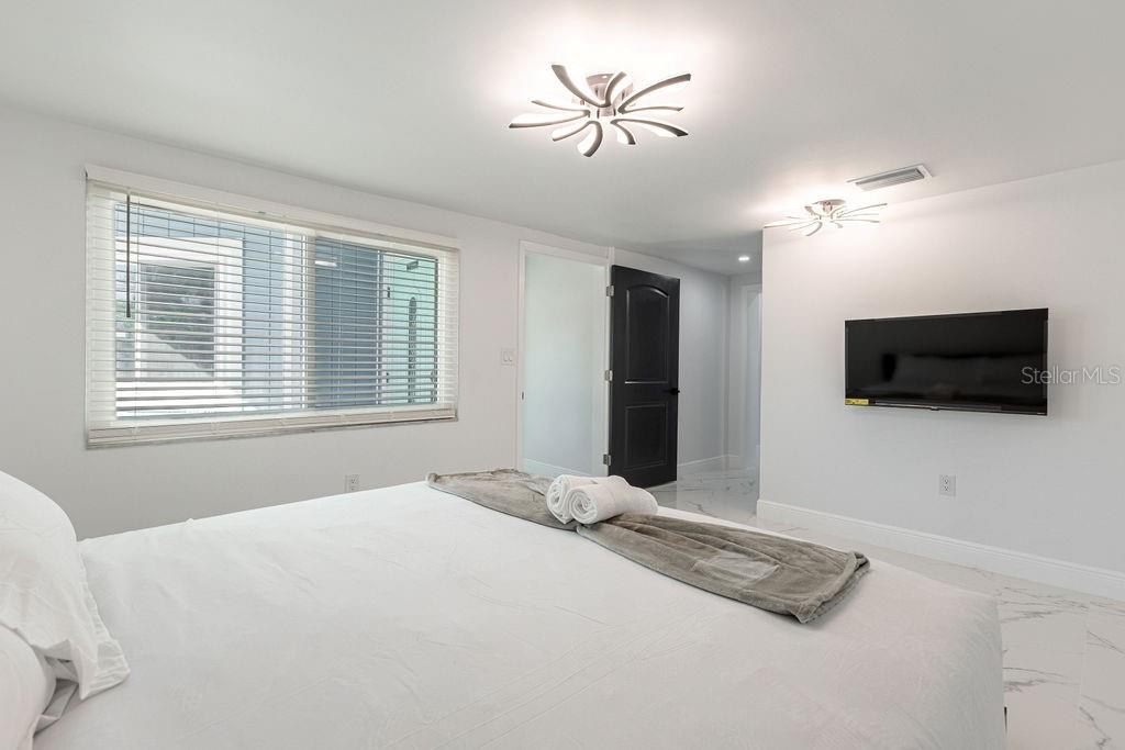 Image 11 of 26 For 14019 Parsley Drive