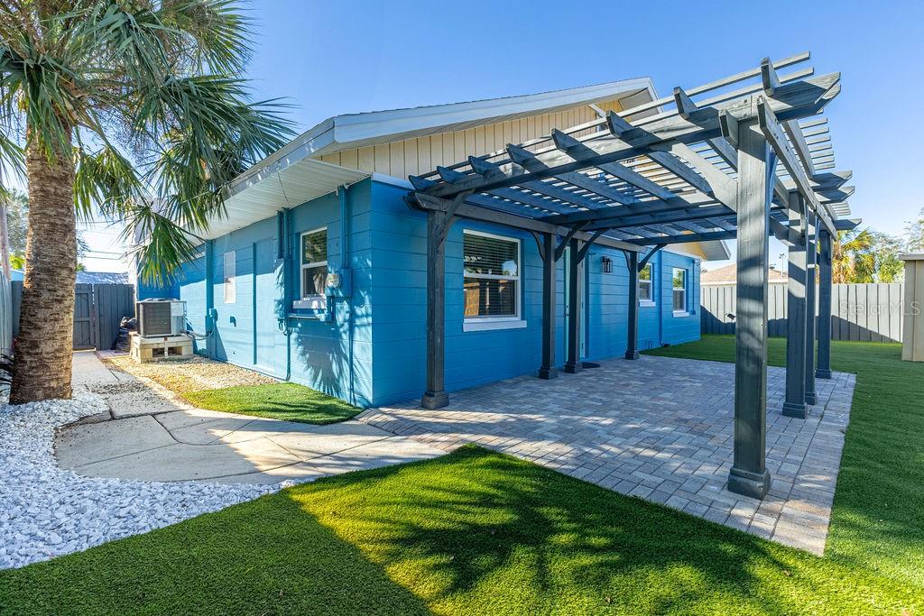 Image 2 of 26 For 14019 Parsley Drive