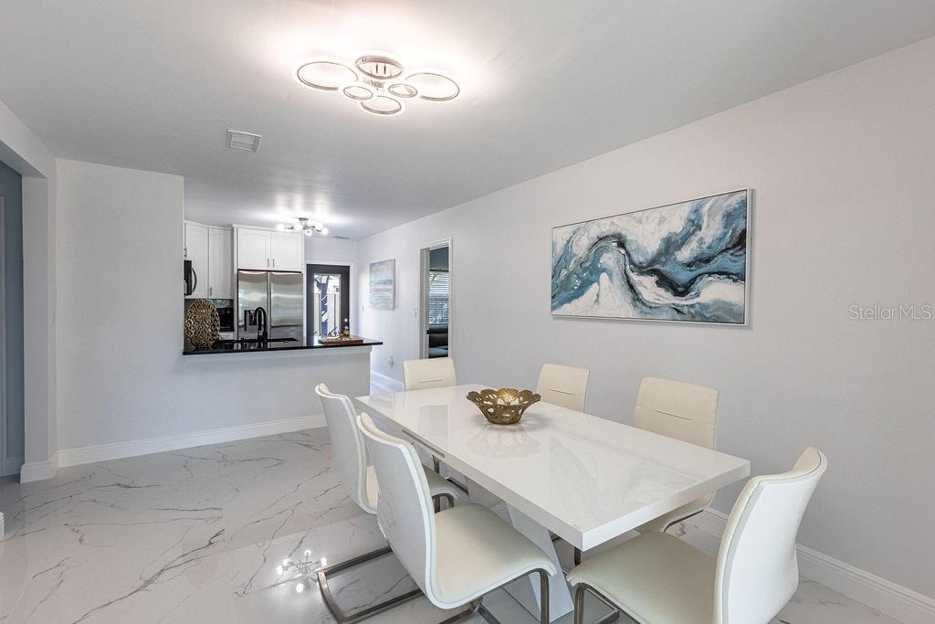 Image 5 of 26 For 14019 Parsley Drive