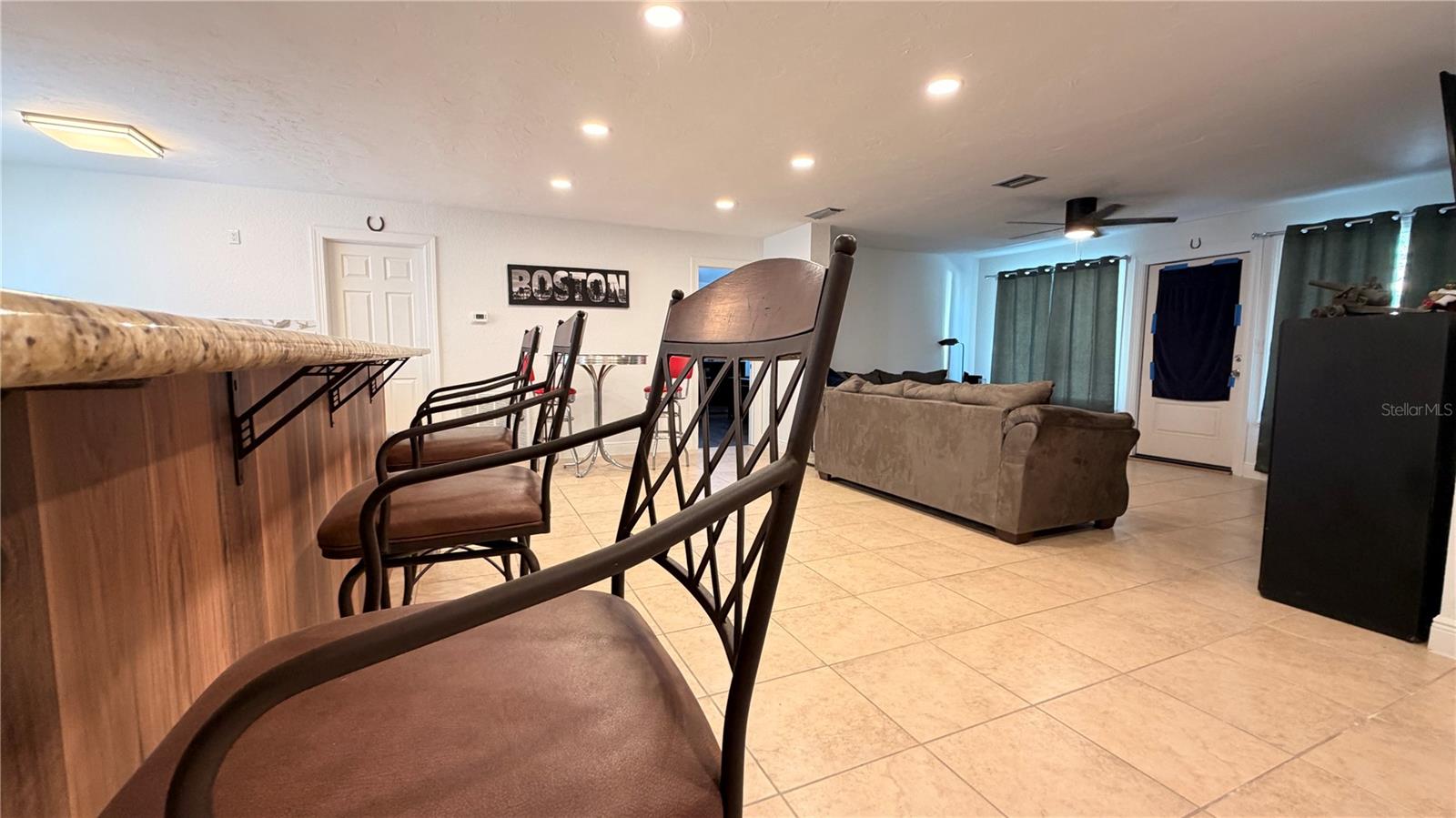 Image 10 of 32 For 1667 Dakota Avenue Ne