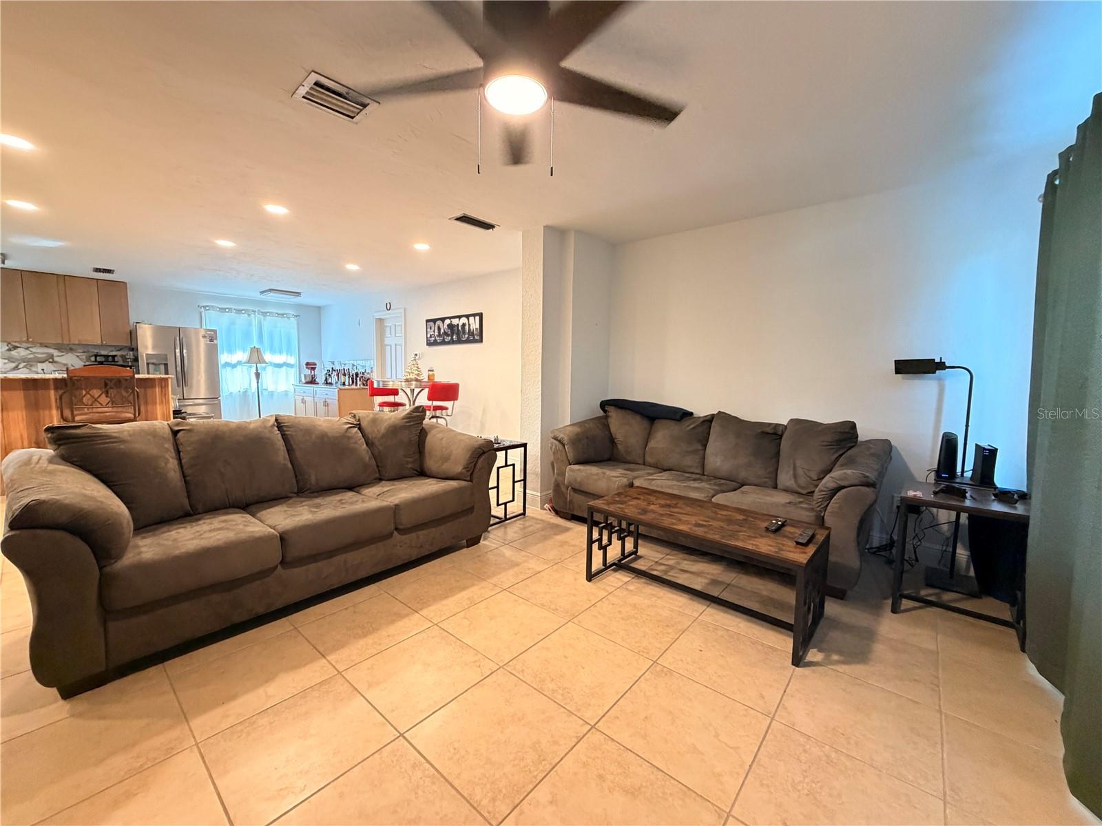 Image 12 of 32 For 1667 Dakota Avenue Ne