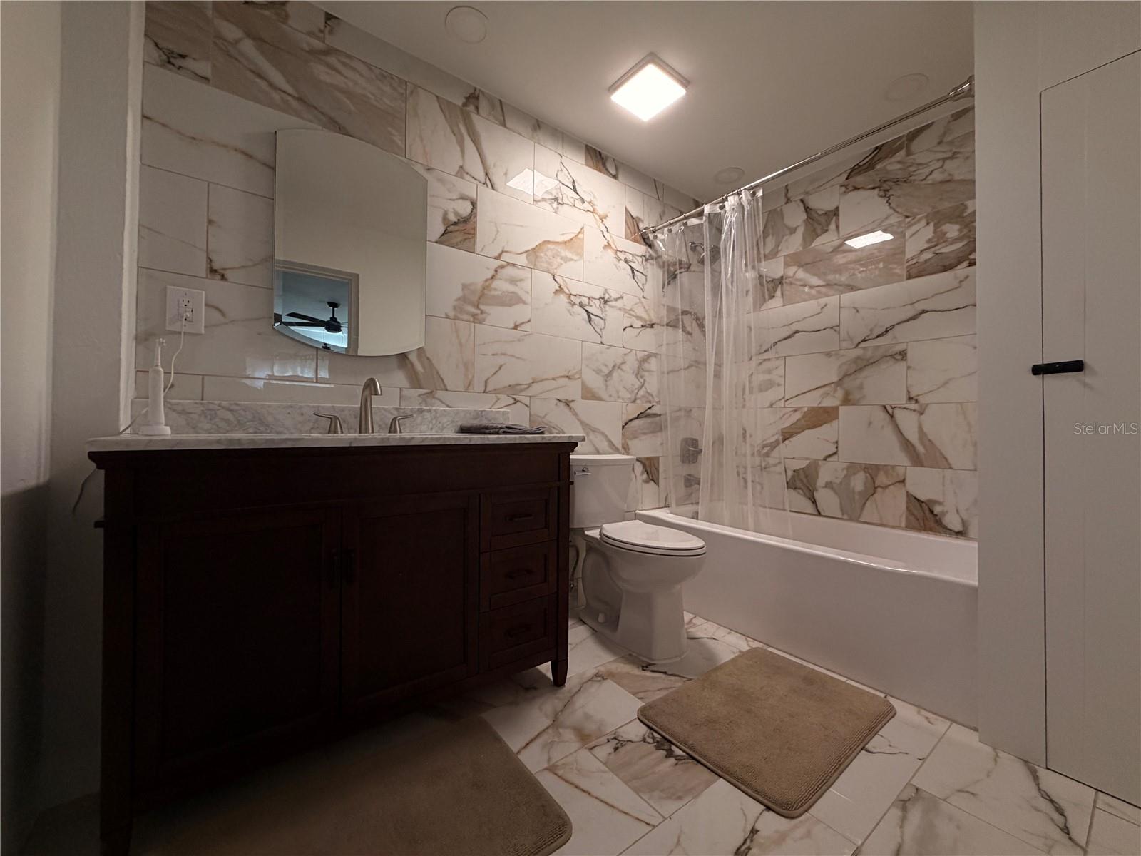 Image 21 of 32 For 1667 Dakota Avenue Ne