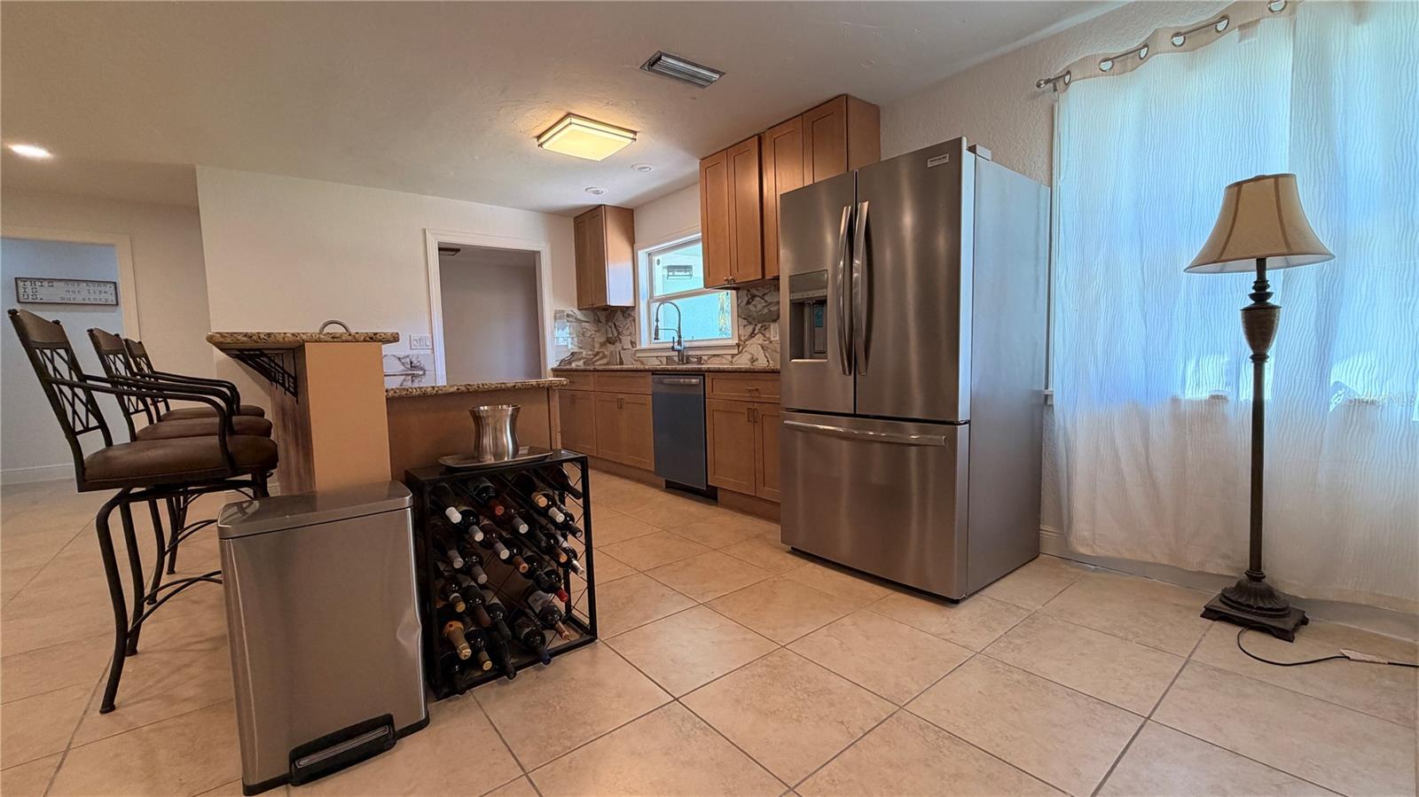 Image 6 of 32 For 1667 Dakota Avenue Ne