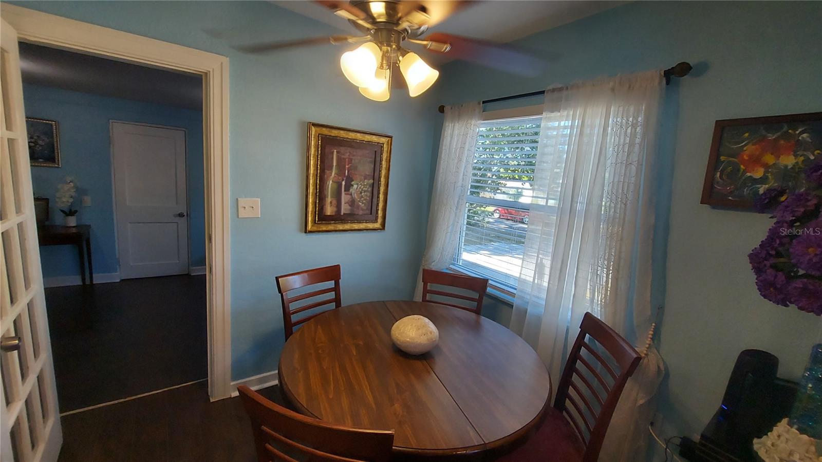 Image 16 of 36 For 110 Crest Avenue