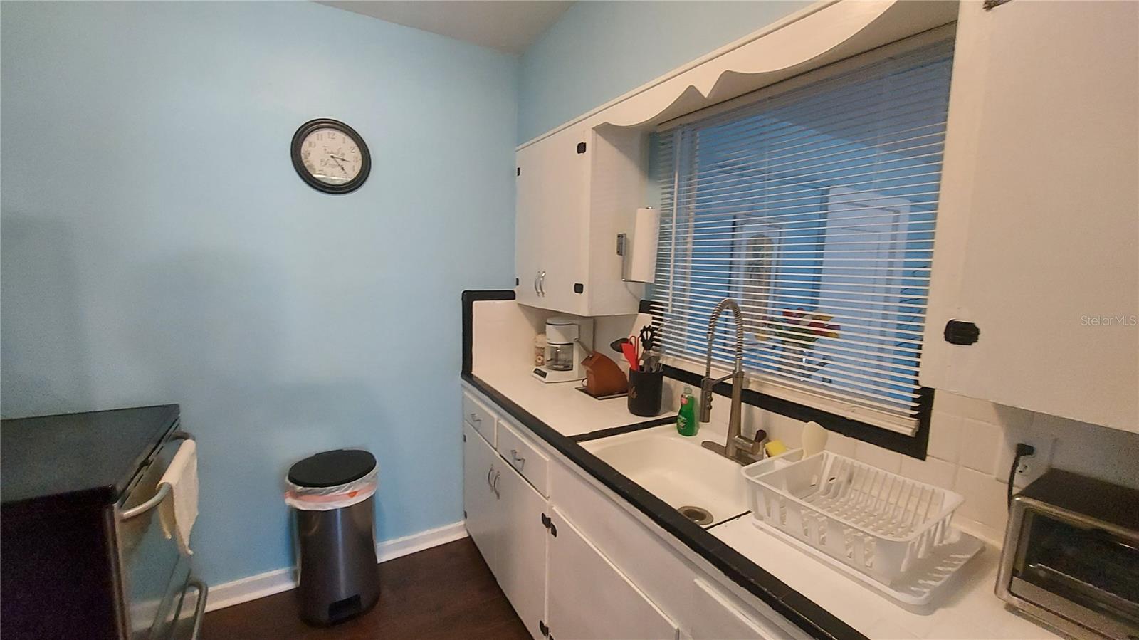 Image 28 of 36 For 110 Crest Avenue