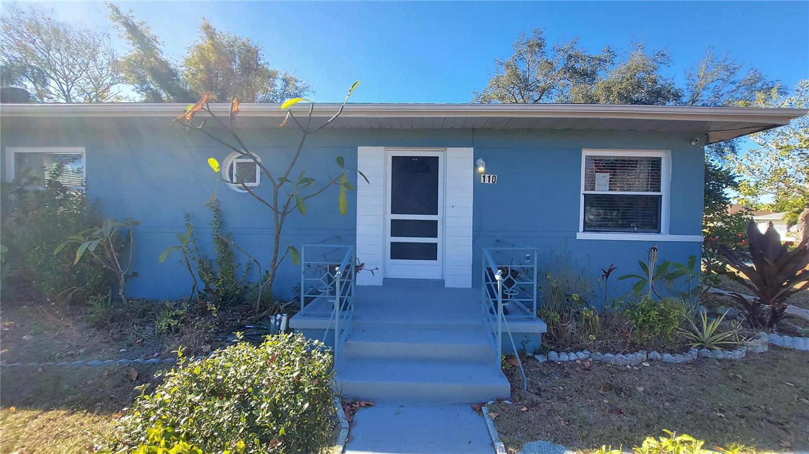 Image 3 of 36 For 110 Crest Avenue