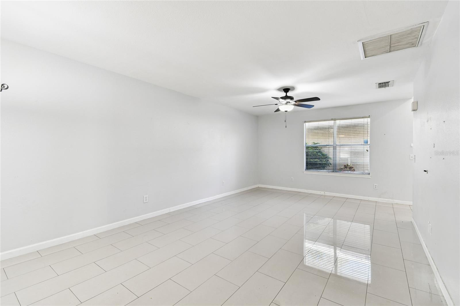 Image 6 of 26 For 13022 Arborview Place