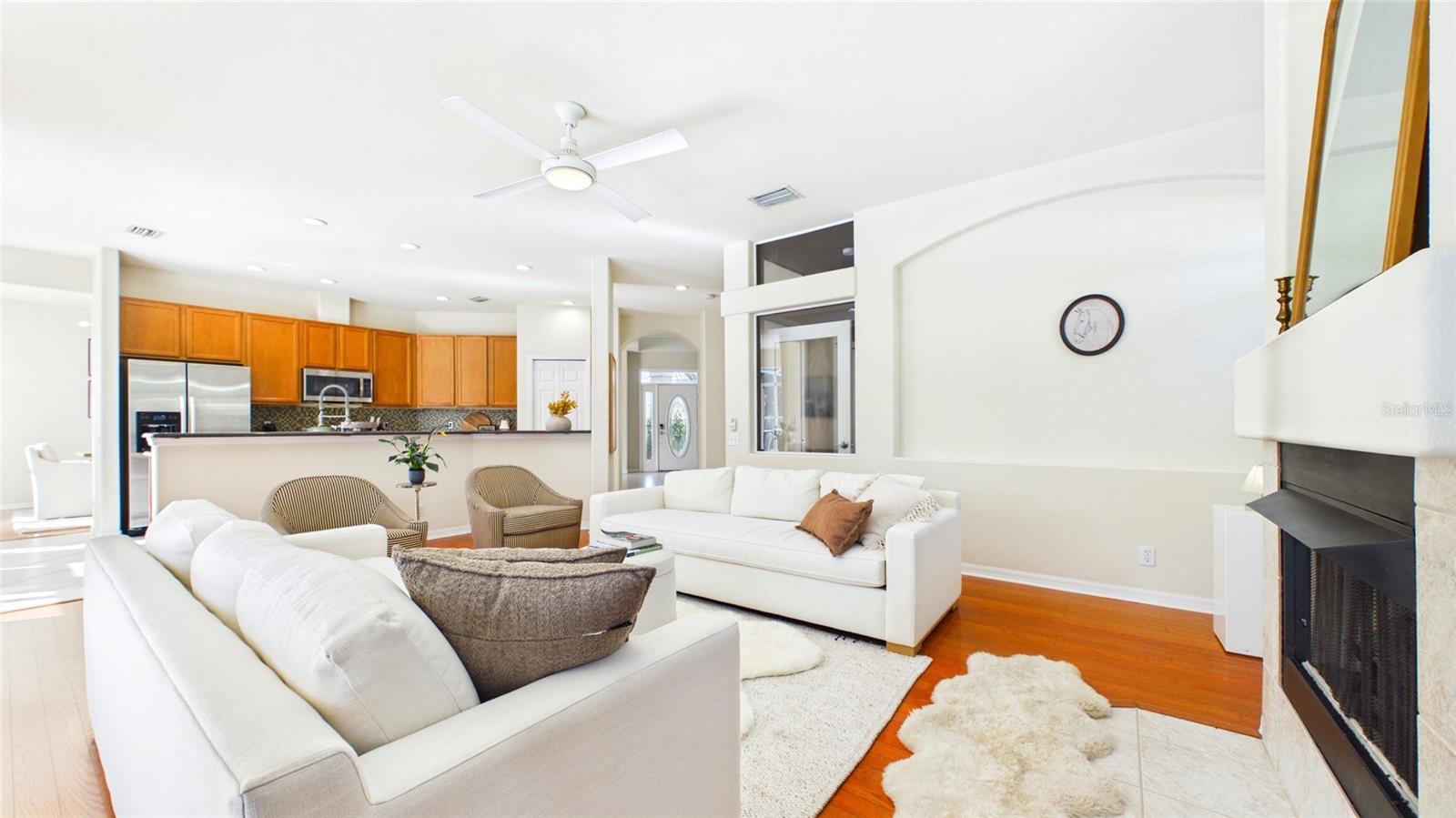 Image 19 of 59 For 2215 Clarine Way N