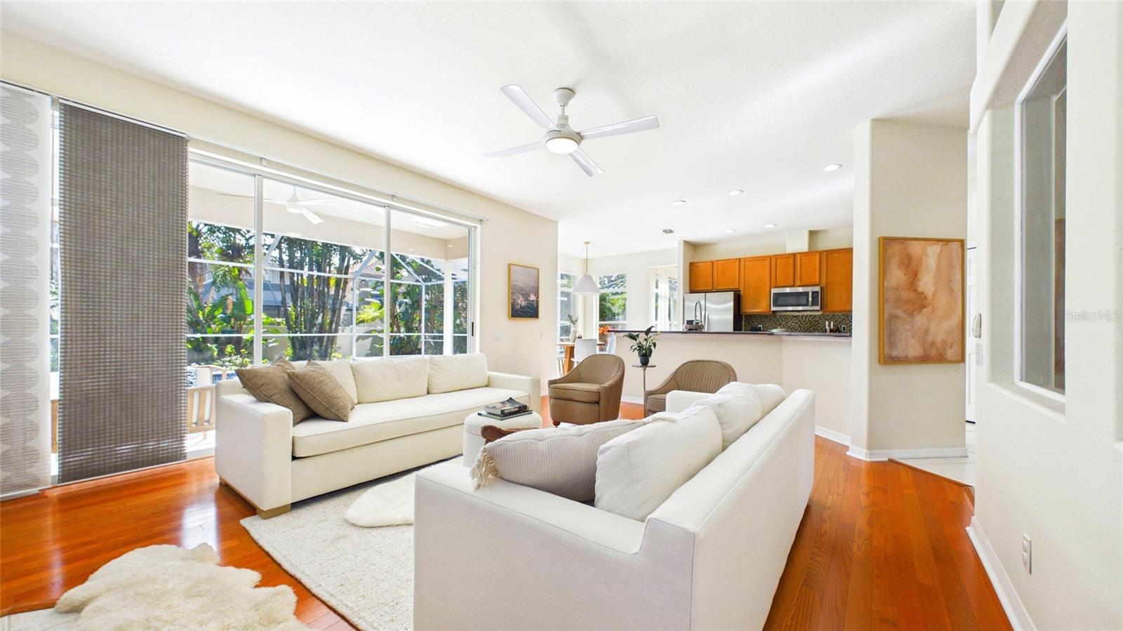 Image 20 of 59 For 2215 Clarine Way N