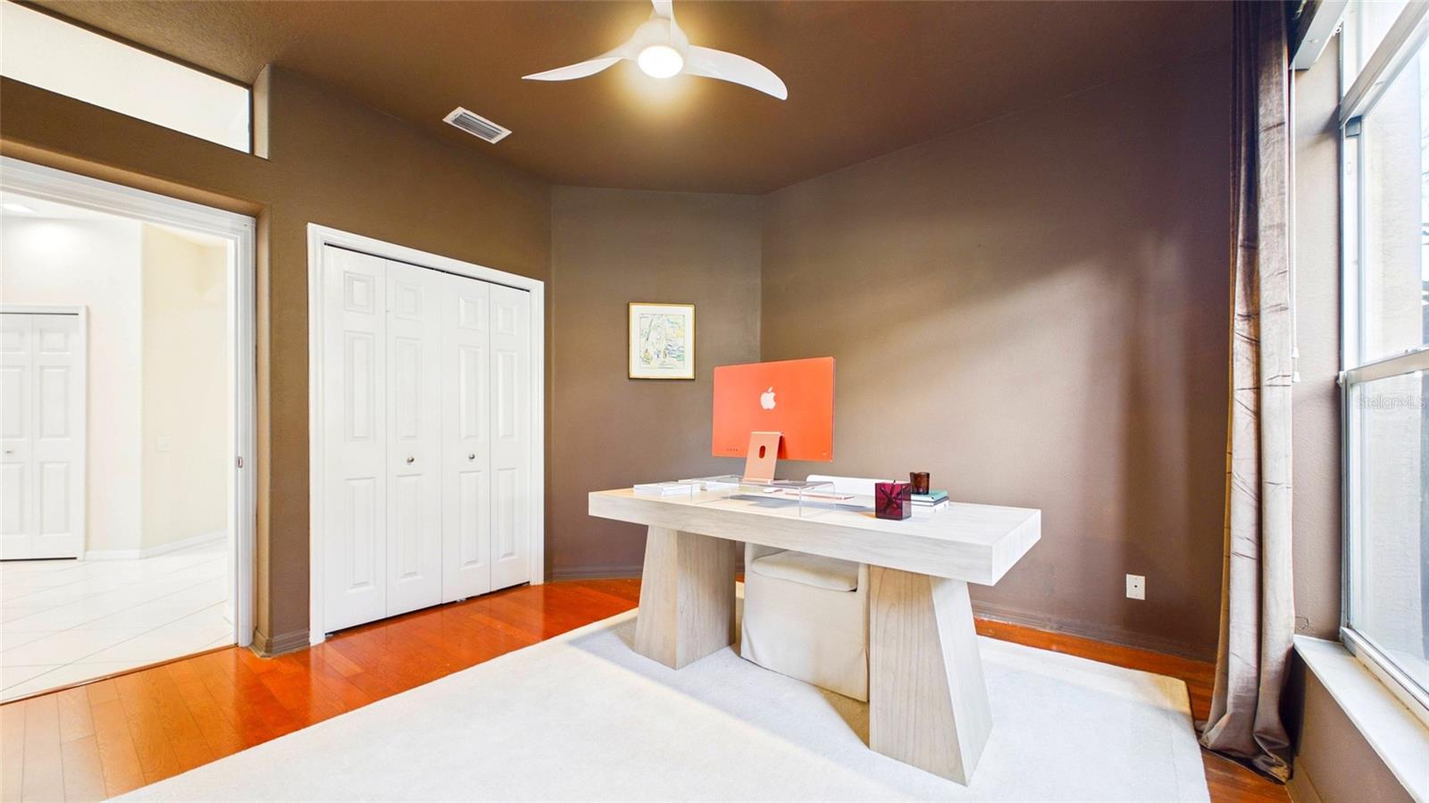 Image 22 of 59 For 2215 Clarine Way N