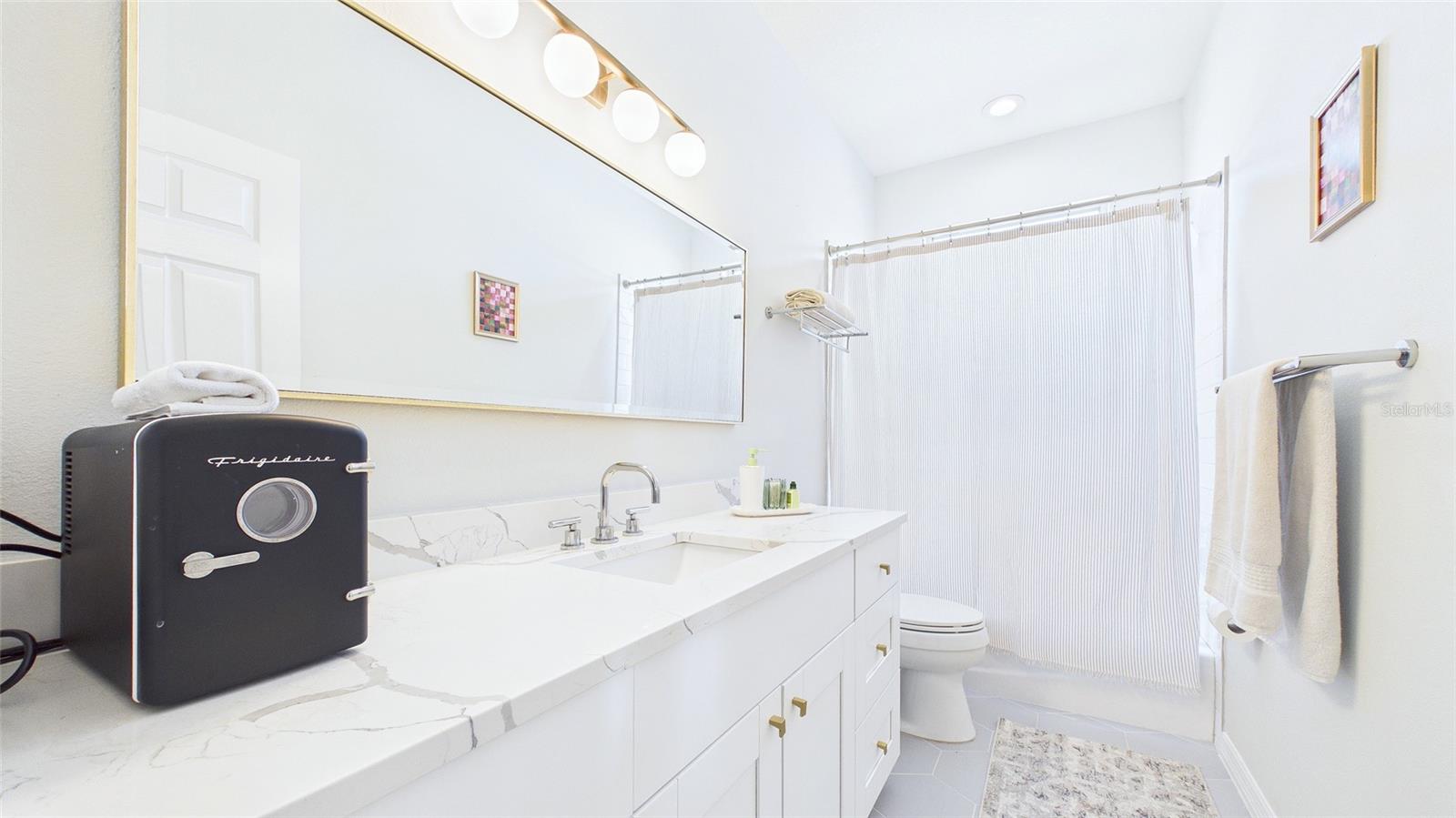 Image 42 of 59 For 2215 Clarine Way N