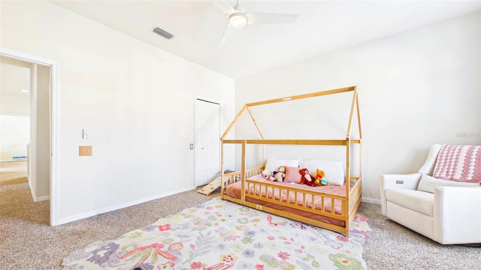 Image 46 of 59 For 2215 Clarine Way N