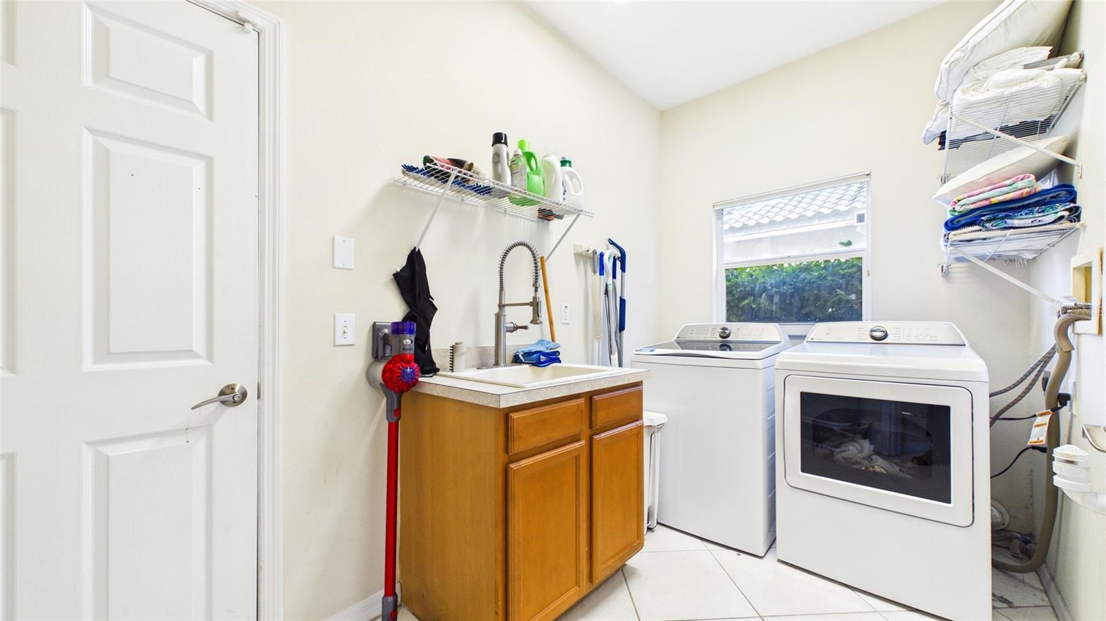 Image 48 of 59 For 2215 Clarine Way N