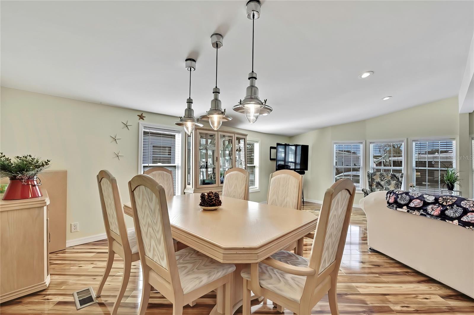 Image 15 of 53 For 3110 Beaver Creek Drive