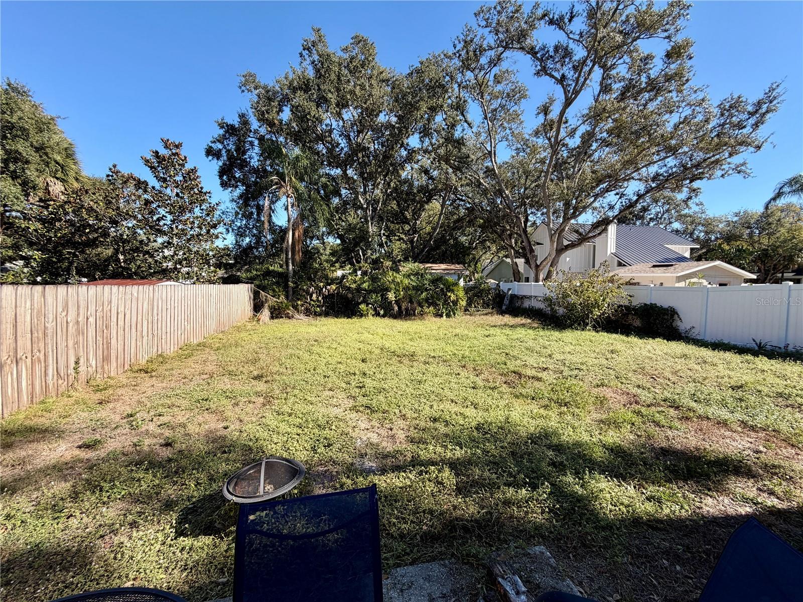 Image 9 of 10 For 5502 Elkins Avenue