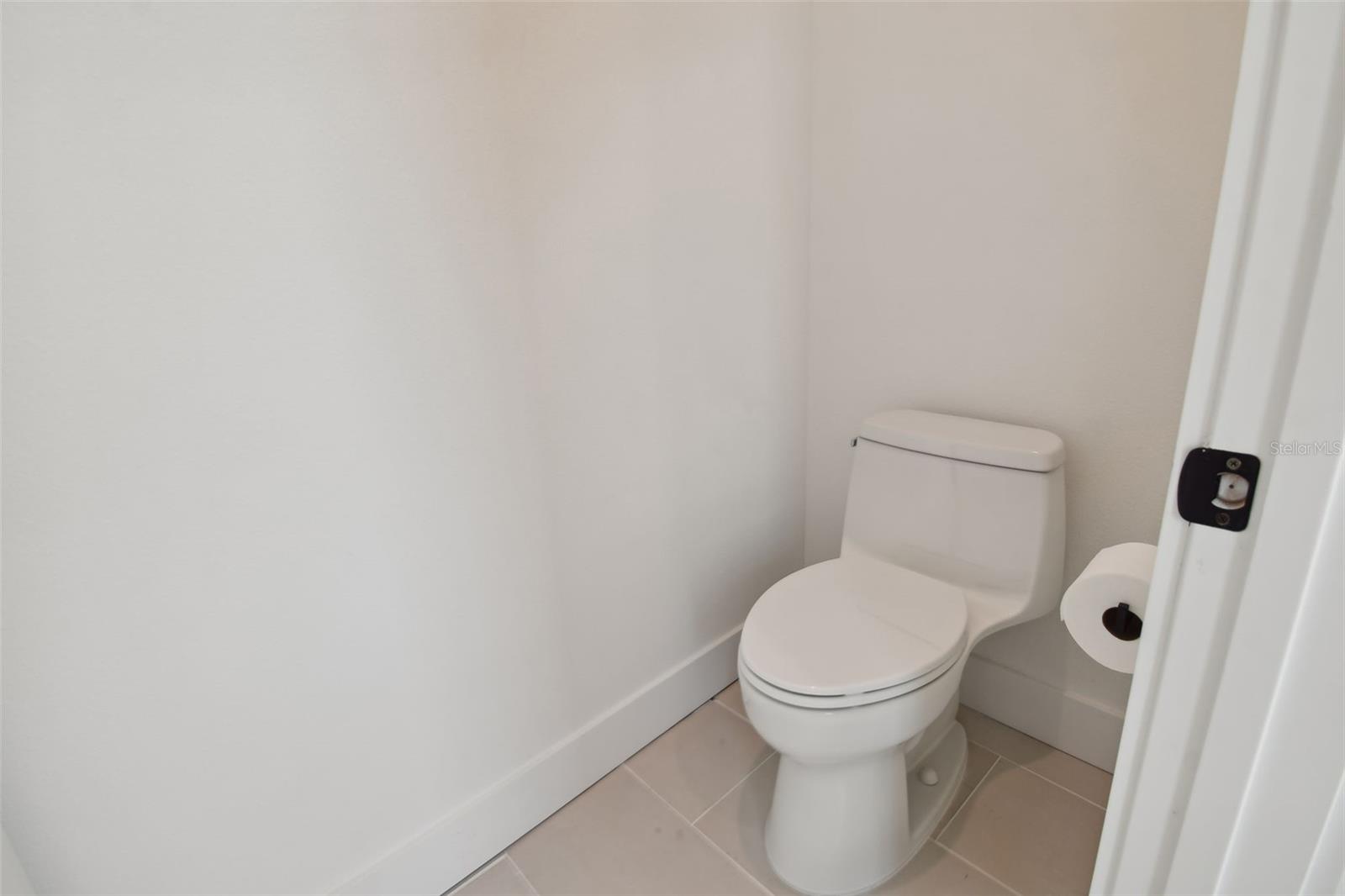 Image 45 of 68 For 2752 5th Avenue S