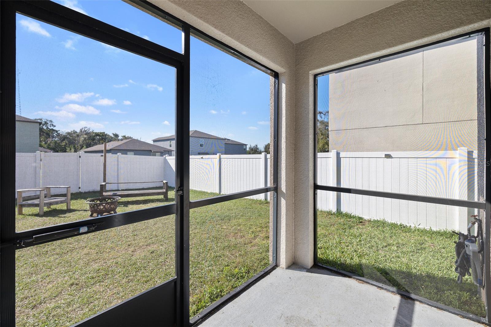 Image 18 of 47 For 36412 Garden Wall Way