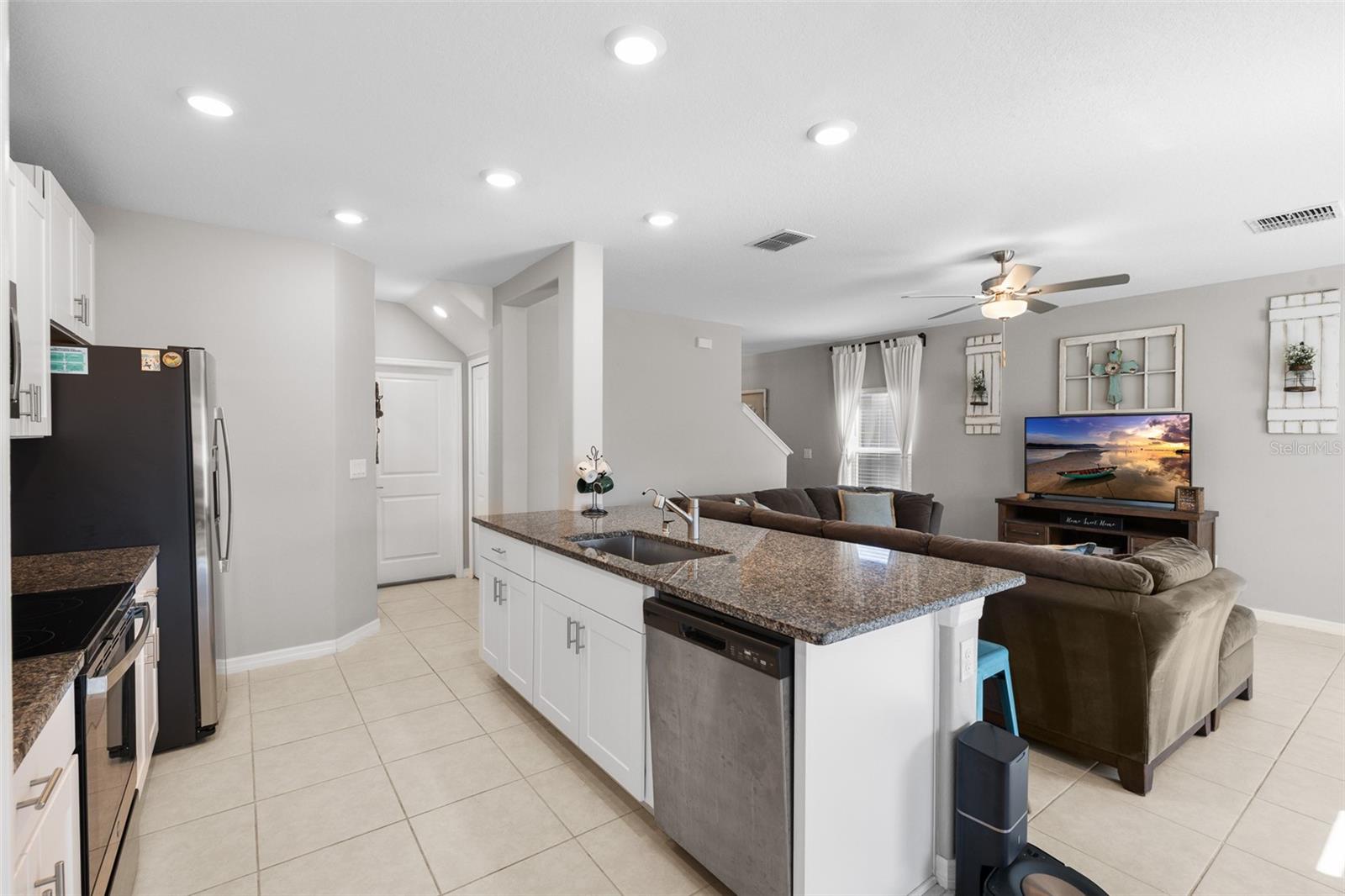 Image 3 of 47 For 36412 Garden Wall Way