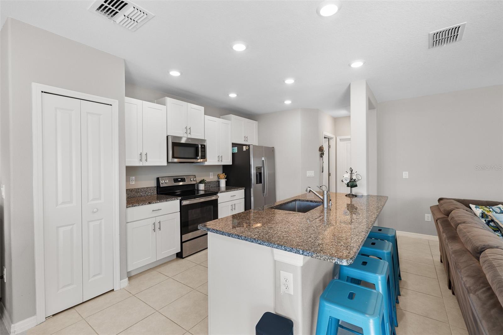 Image 36 of 47 For 36412 Garden Wall Way