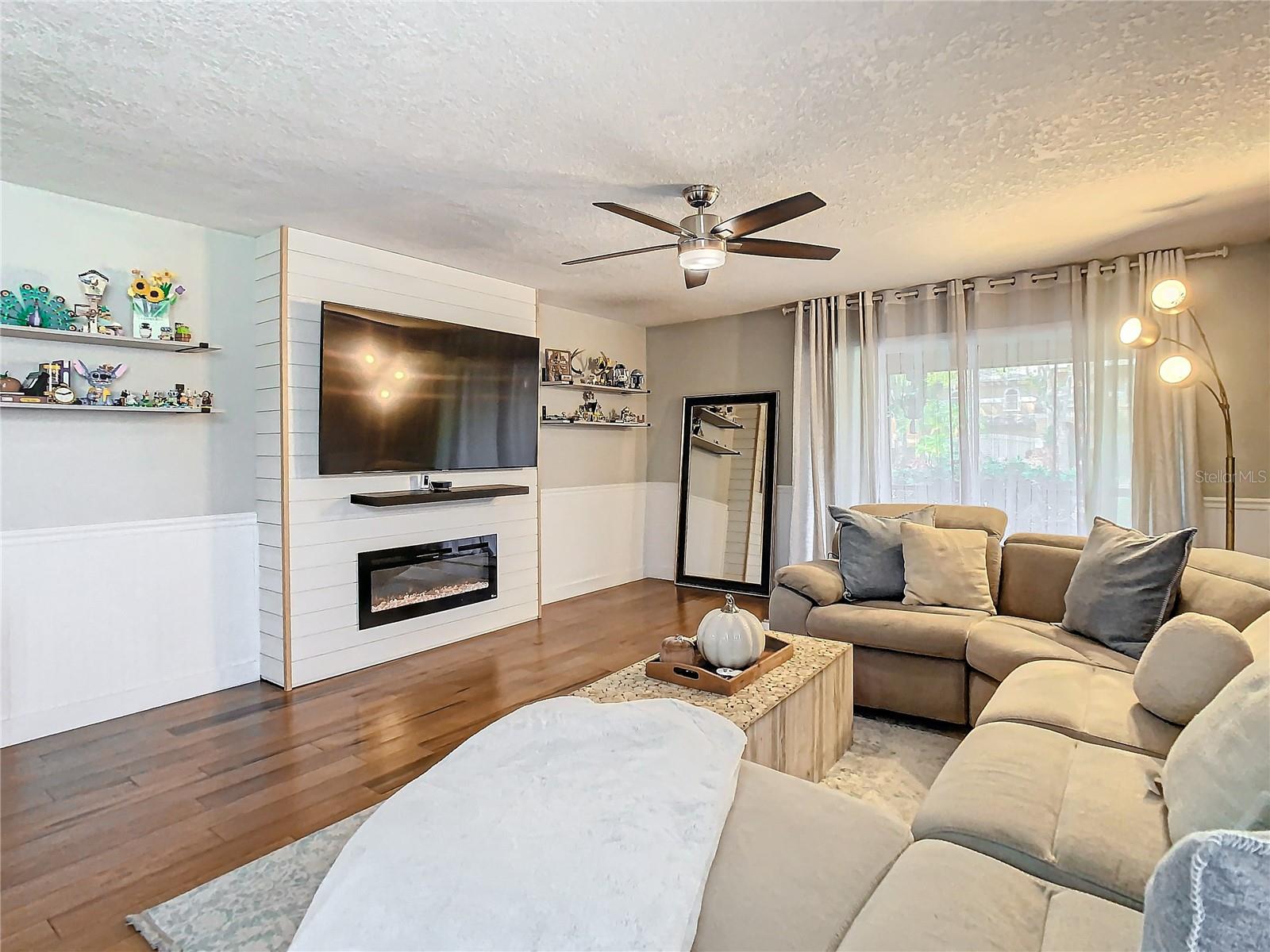 Listing photo id 8 for 14623 Par Club Circle 14623