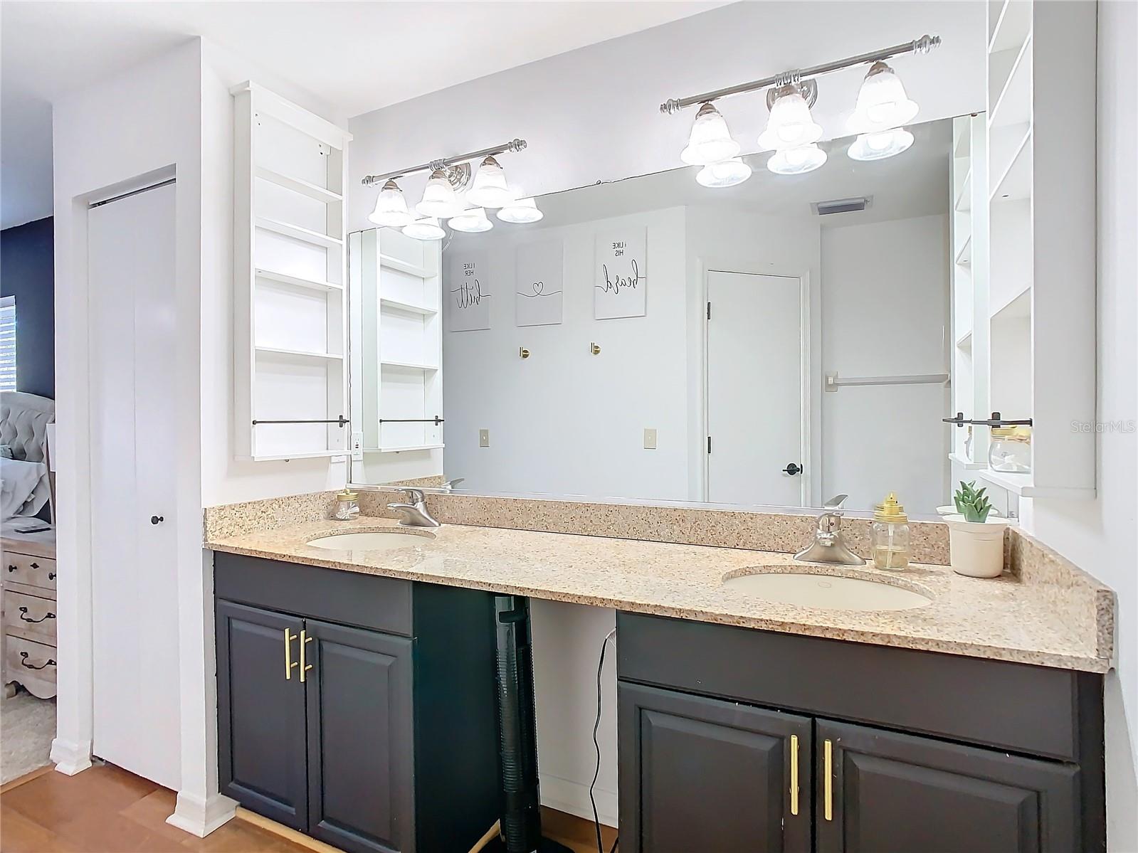 Listing photo id 19 for 14623 Par Club Circle 14623