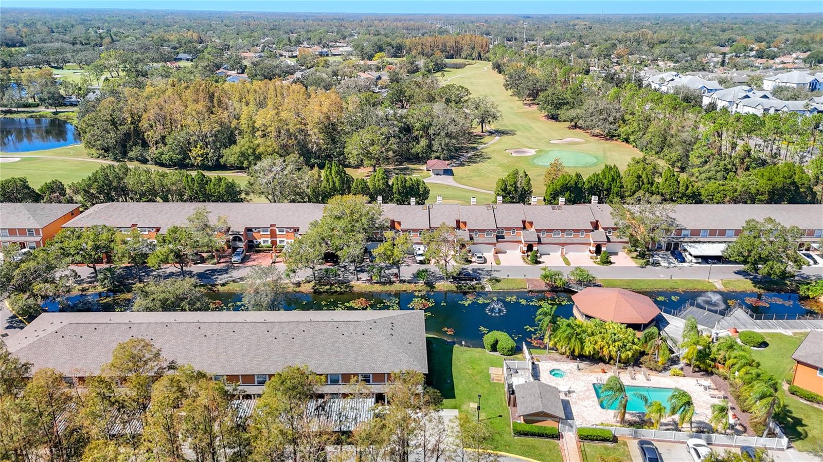 Listing photo id 30 for 14623 Par Club Circle 14623