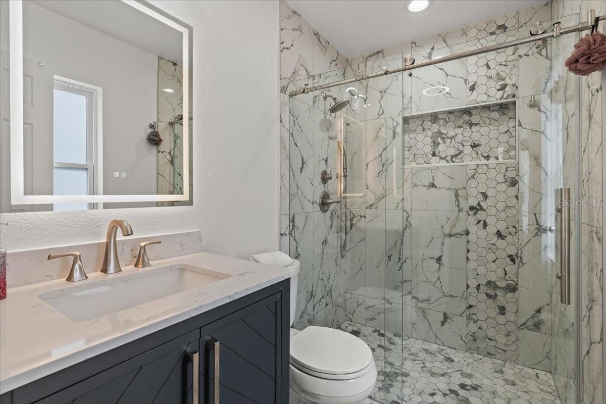 Image 20 of 27 For 9811 Sir Frederick Street