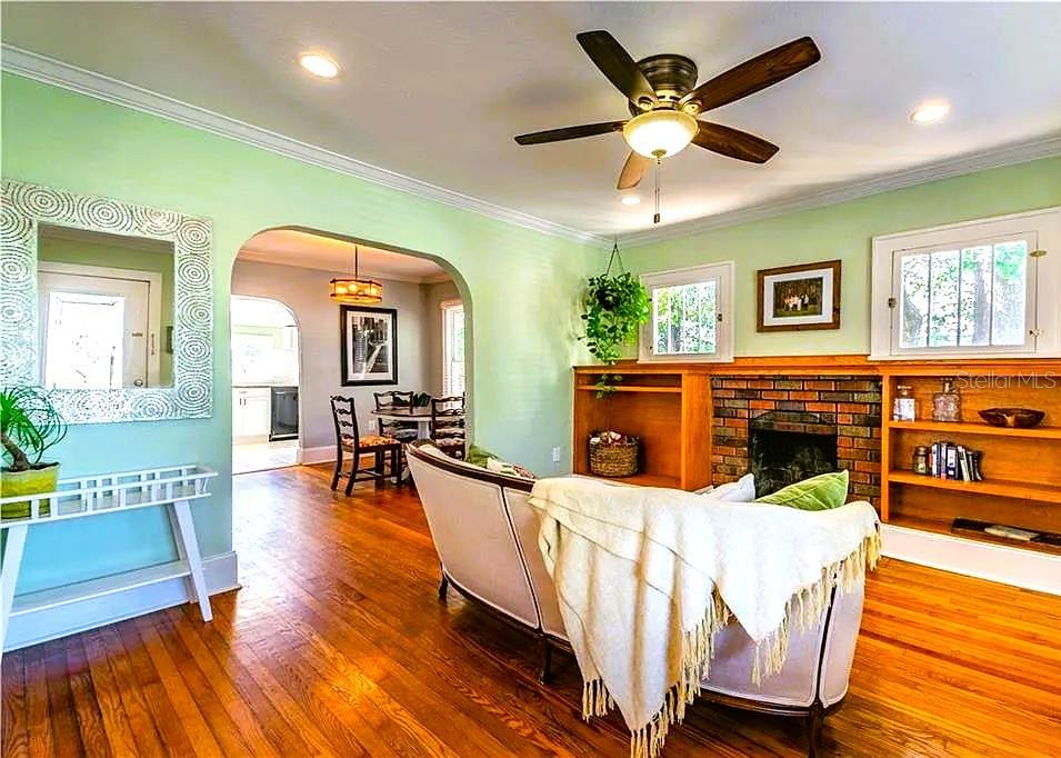 Image 2 of 21 For 2540 Dartmouth Avenue N