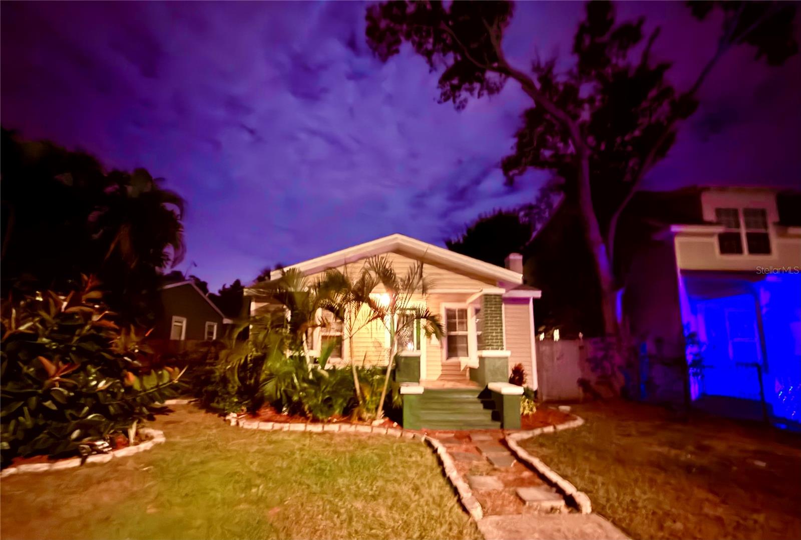 Image 20 of 21 For 2540 Dartmouth Avenue N