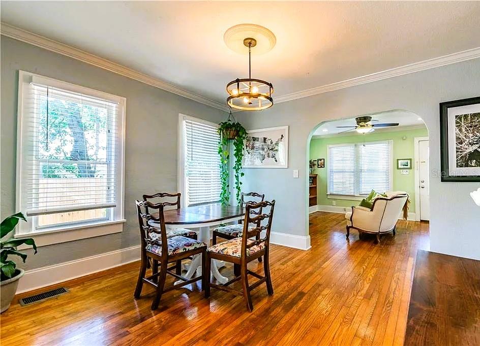 Image 3 of 21 For 2540 Dartmouth Avenue N